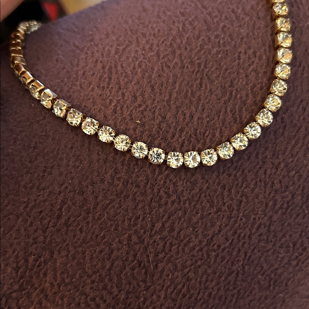 Elegant Gold-Tone Necklace